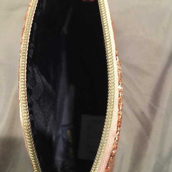 ESTE LAUDER GLAM-GLITTER BAG & ESSENTIALS - Picture 4 of 5